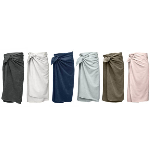 These organic terry weave large bath towels are designed to give you both comfort and functionality with their clever wrap style. Available in several colours, designed to mix and match. Use this large terry cotton wrap around towel as large bathroom towels, as beach towels or beach blankets, or as a gym towel. 160 x 75 cm, 100% ethically made GOTS certified organic cotton Weaving: Terry, grosgrain ribbon