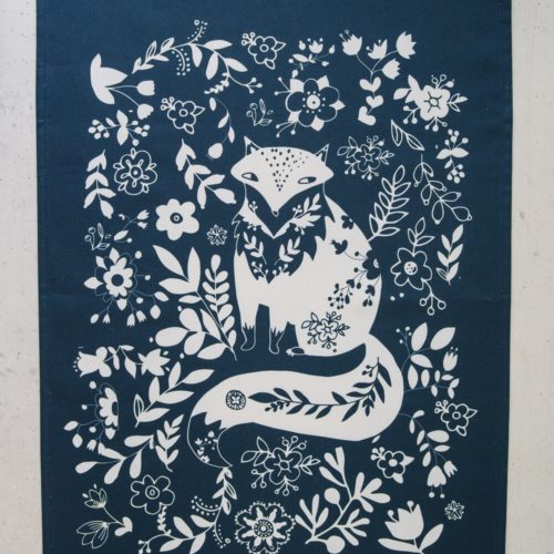 Animal print funky tea towel with a Fox design in sky blue. Washable cotton. Also available in other colours. Bring some life to your kitchen with these animal print tea towels!