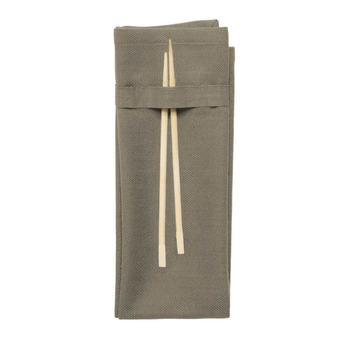 Organic napkins in many colours, shown here in earthy clay. Defying seasonal trends, these cotton napkins are designed for long term use. They have a handy loop for hanging or attaching chopsticks or other table decor. Sustainable Scandinavian kitchen textiles and homewares. Designed in Copenhagen, Denmark. 40x50cm