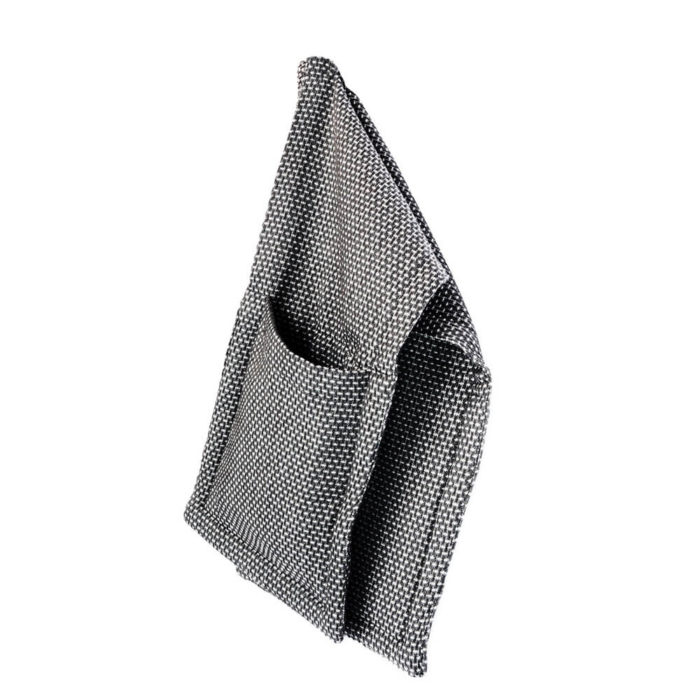 Create your ethical, Scandinavian style kitchen with these Danish oven gloves. Seen here in dark grey. Also available in neutral light grey pique and black canvas.