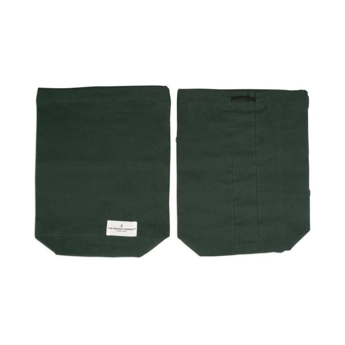 Food produce storage bag, keeping you away from plastics. Available in natural white or dark green in S/M/L (shown here in medium green). By The Organic Company on Chalk & Moss (chalkandmoss.com). Nature connected homewares for wellbeing.