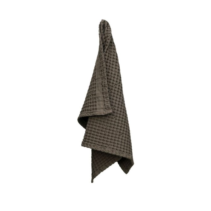 Big waffle hand towel in clay. By Denmark's The Organic Company. 100% GOTS certified organic cotton, ethically made in India. Sold on nature connected design shop Chalk & Moss (chalkandmoss.com)