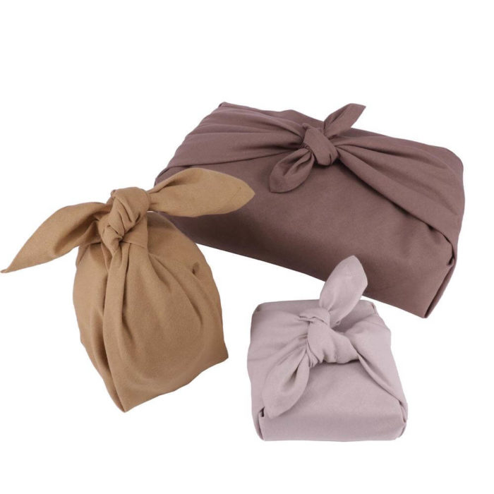 This set of 3 fabric gift wraps, or furoshiki wrap, is Scandinavia's take on the wonderful Japanese furoshiki wrap for plastic free gift wrapping. This is the Earth colour set.