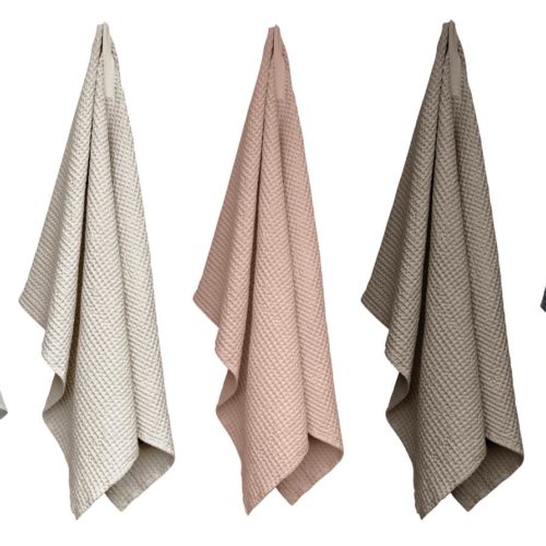Big waffle towel and blanket, in luxurious yet earthy clay, dark grey, stone rose, stone and natural white. 150 x 100cm
