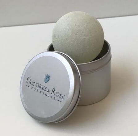 Neat little soap tin for your Dolores & Rose haircare products. Ideal for travel and storage at home. Made from aluminium so won't rust. 6.5 x 5cm Shampoo and conditioner bars not included.